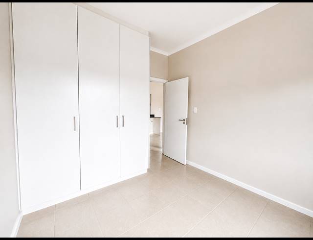 1 BEDROOM APARTMENT TO LET IN WATERFALL